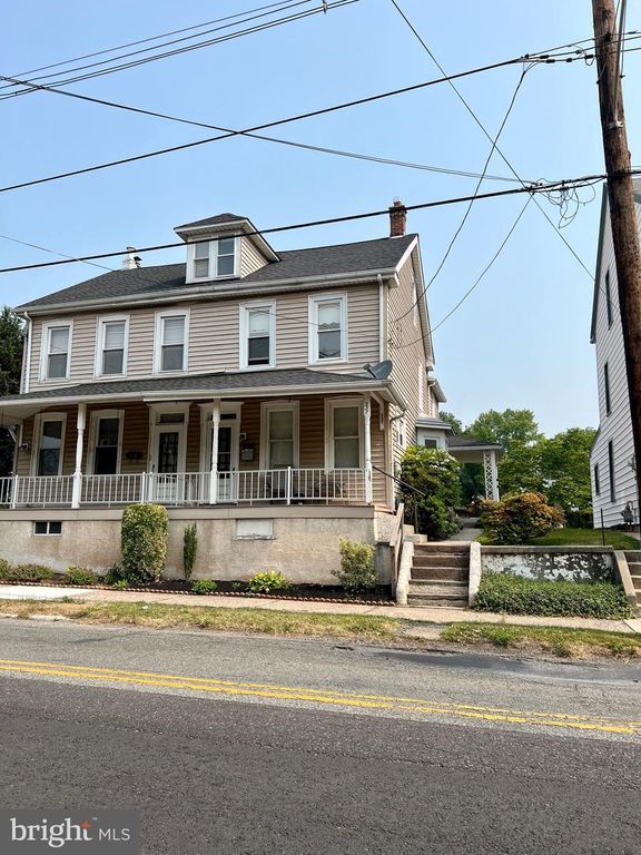 337 BRIDGE ST, Spring City, PA 19475