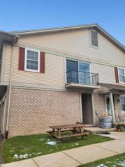 34720 E Lake Drive, Harrison Twp, MI 48045