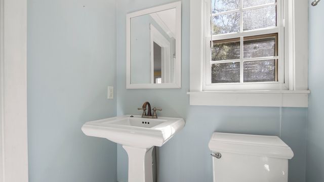 516 College Avenue, Defuniak Springs, FL 32435