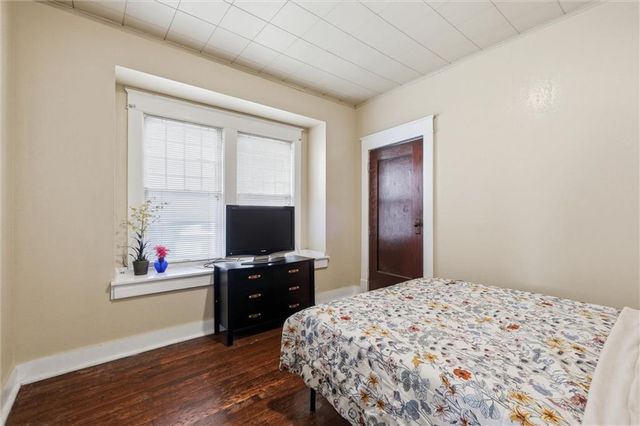 4230 Locust Street, Kansas City, MO 64110