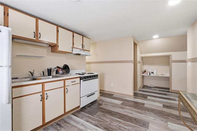4230 Locust Street, Kansas City, MO 64110