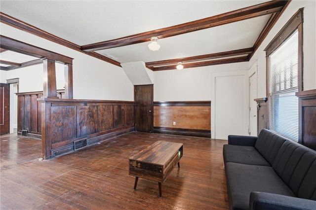 4230 Locust Street, Kansas City, MO 64110