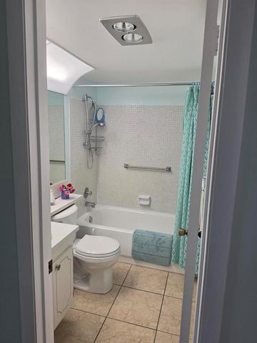 15 Markham A, Deerfield Beach, FL 33442