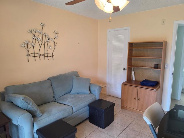15 Markham A, Deerfield Beach, FL 33442