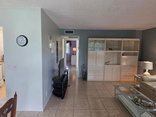 15 Markham A, Deerfield Beach, FL 33442