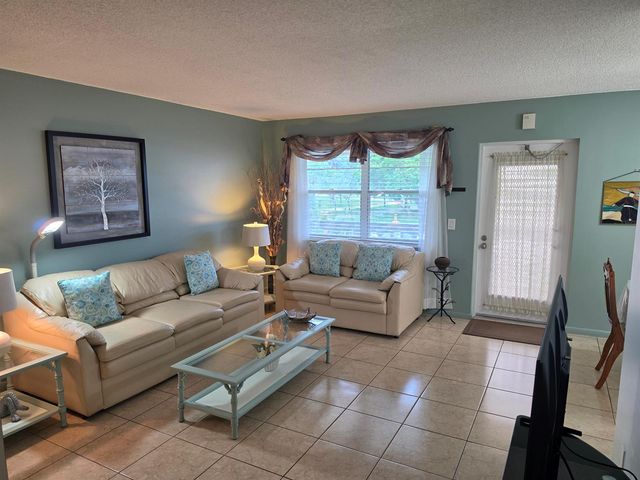 15 Markham A, Deerfield Beach, FL 33442