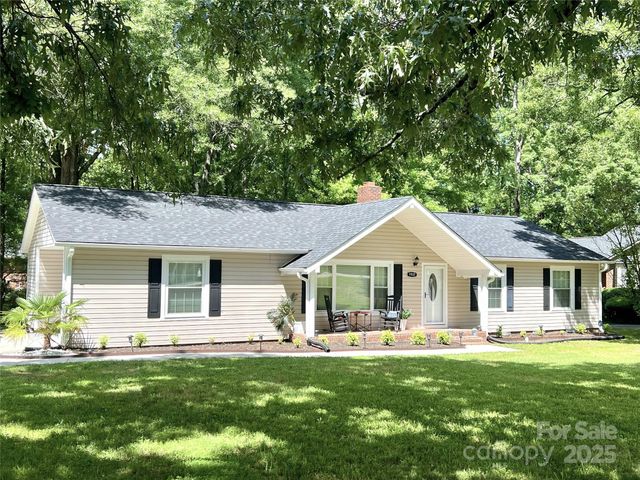 1937 Hickory Drive, Lancaster, SC 29720