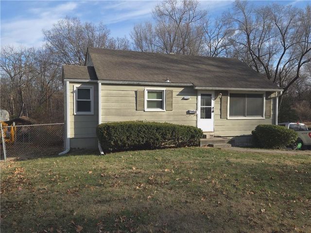 9107 Charlotte Street, Kansas City, MO 64131