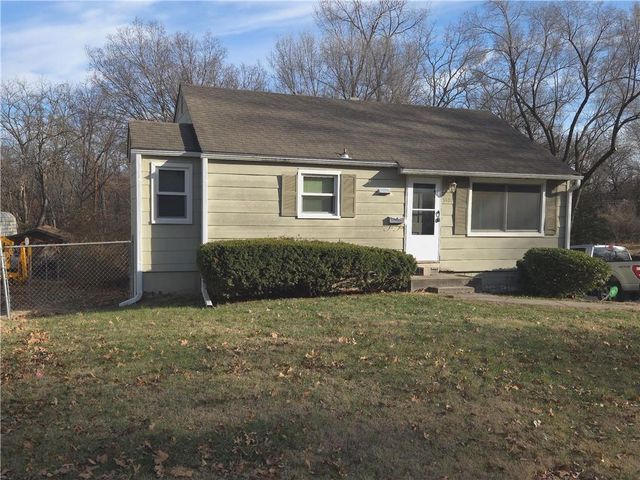 9107 Charlotte Street, Kansas City, MO 64131