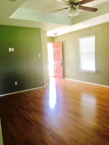 399 Old West TRL, Buda, TX 78610