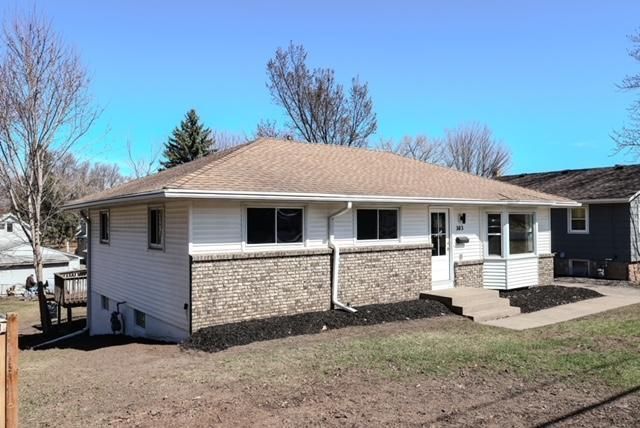 303 Haskell Street E, West Saint Paul, MN 55118