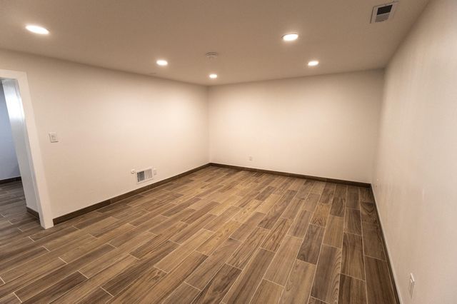 303 Haskell Street E, West Saint Paul, MN 55118