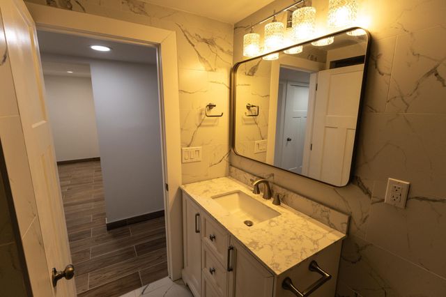 303 Haskell Street E, West Saint Paul, MN 55118