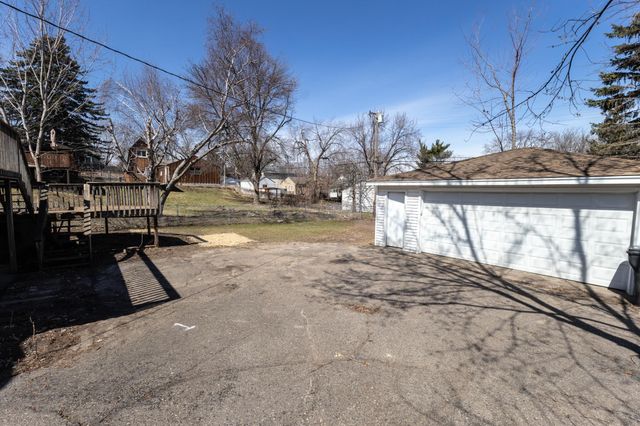 303 Haskell Street E, West Saint Paul, MN 55118