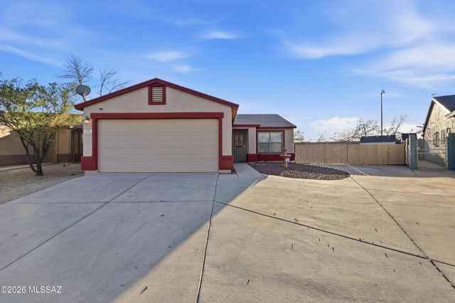 2521 E Knightsbridge Drive, Tucson, AZ 85706