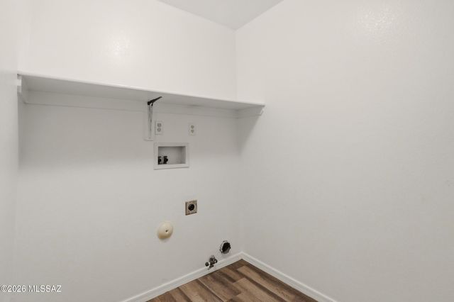 2521 E Knightsbridge Drive, Tucson, AZ 85706