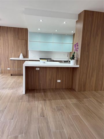 20191 E Country Club Dr 504, Aventura, FL 33180