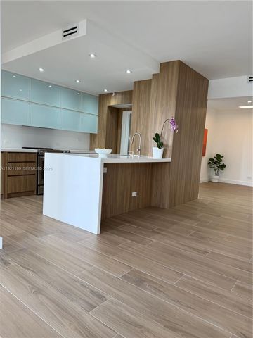 20191 E Country Club Dr 504, Aventura, FL 33180