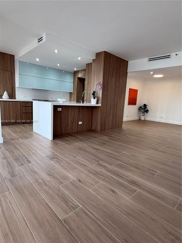 20191 E Country Club Dr 504, Aventura, FL 33180