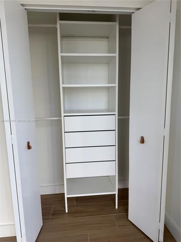 20191 E Country Club Dr 504, Aventura, FL 33180