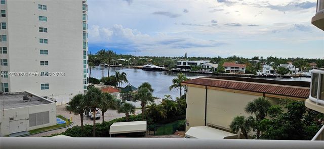 20191 E Country Club Dr 504, Aventura, FL 33180