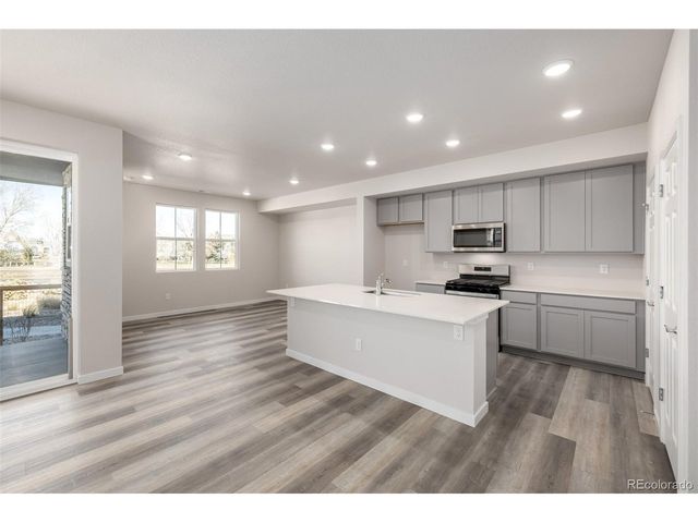 2869 E 103rd Dr, Thornton, CO 80229