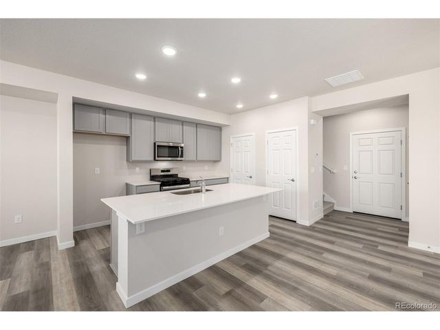 2869 E 103rd Dr, Thornton, CO 80229