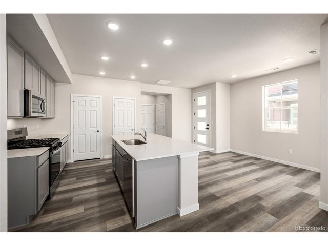 2869 E 103rd Dr, Thornton, CO 80229