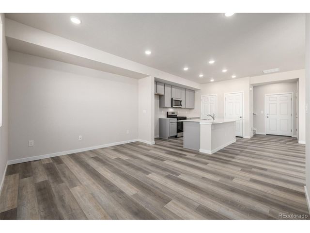 2869 E 103rd Dr, Thornton, CO 80229