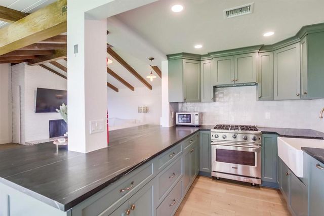 4242 Cosoy Way, San Diego, CA 92103