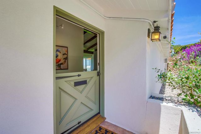 4242 Cosoy Way, San Diego, CA 92103