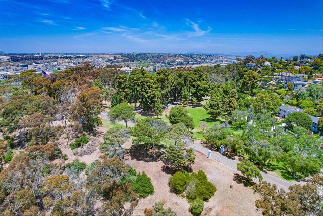 4242 Cosoy Way, San Diego, CA 92103