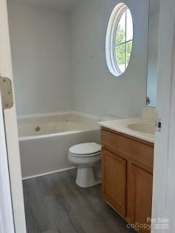 1422 Mitchell Glen Street, Kannapolis, NC 28083