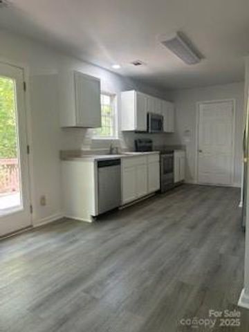 1422 Mitchell Glen Street, Kannapolis, NC 28083