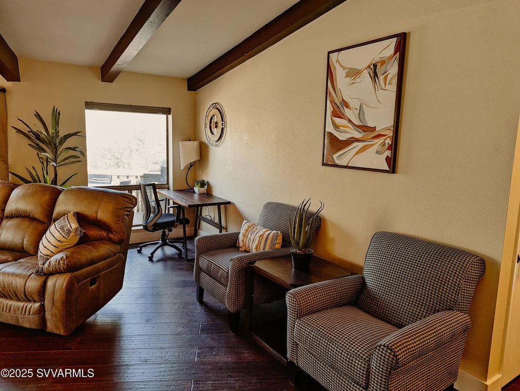 Image 11 of property listing at 15 MISSION Circle, Sedona, AZ 86336
