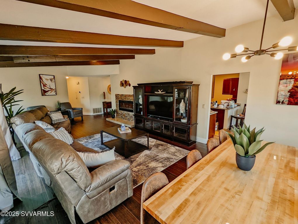 Image 12 of property listing at 15 MISSION Circle, Sedona, AZ 86336