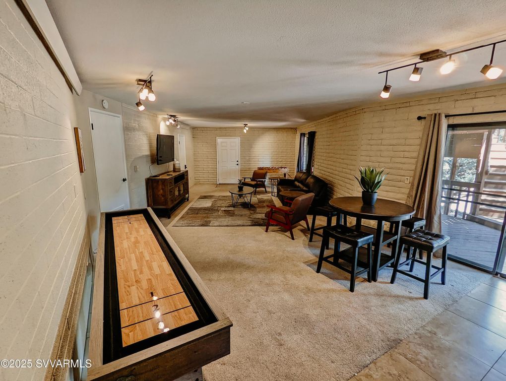 Image 20 of property listing at 15 MISSION Circle, Sedona, AZ 86336