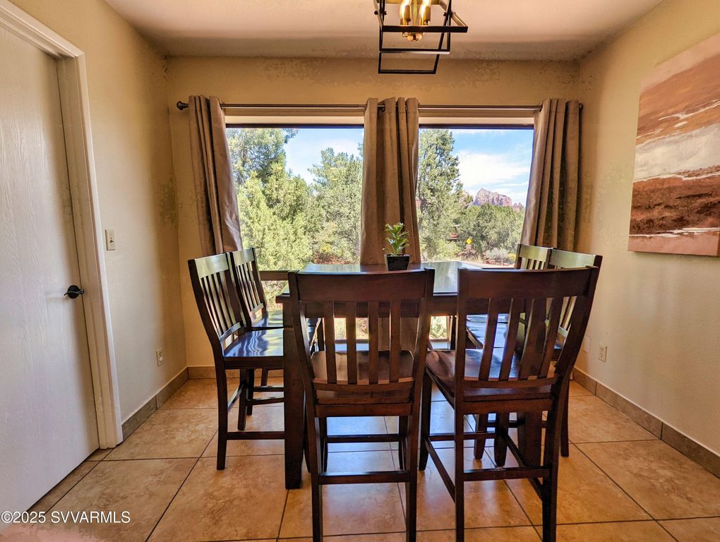 Image 27 of property listing at 15 MISSION Circle, Sedona, AZ 86336