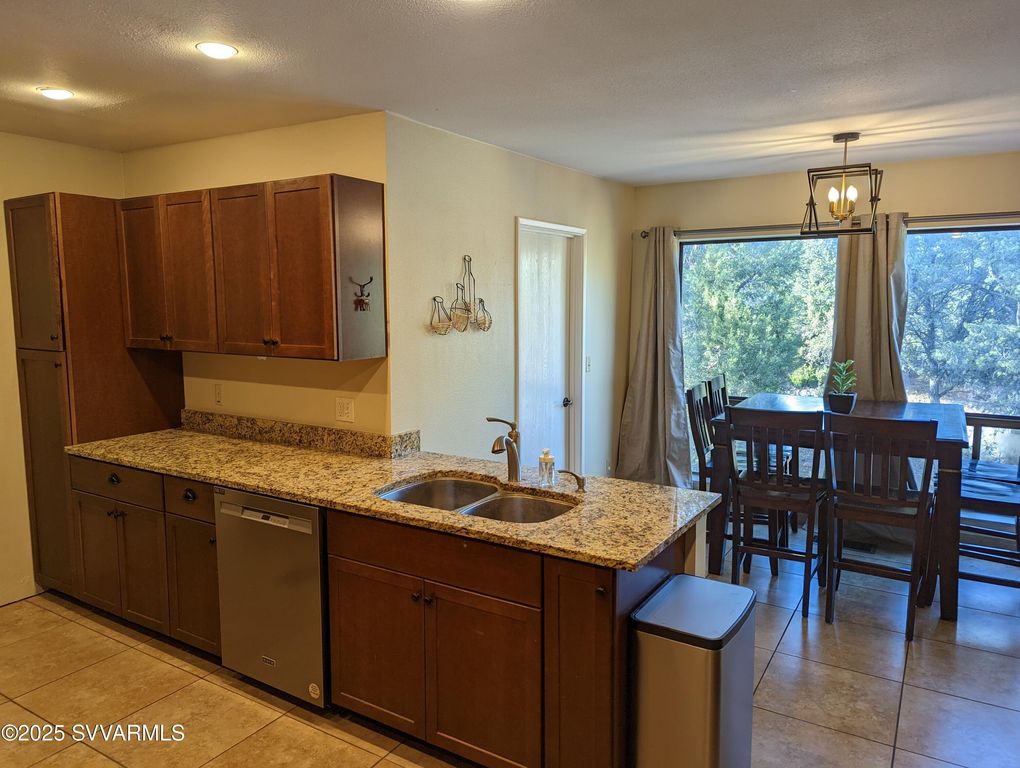 Image 29 of property listing at 15 MISSION Circle, Sedona, AZ 86336
