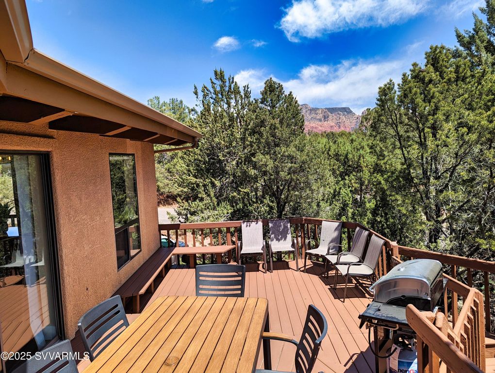 Image 4 of property listing at 15 MISSION Circle, Sedona, AZ 86336