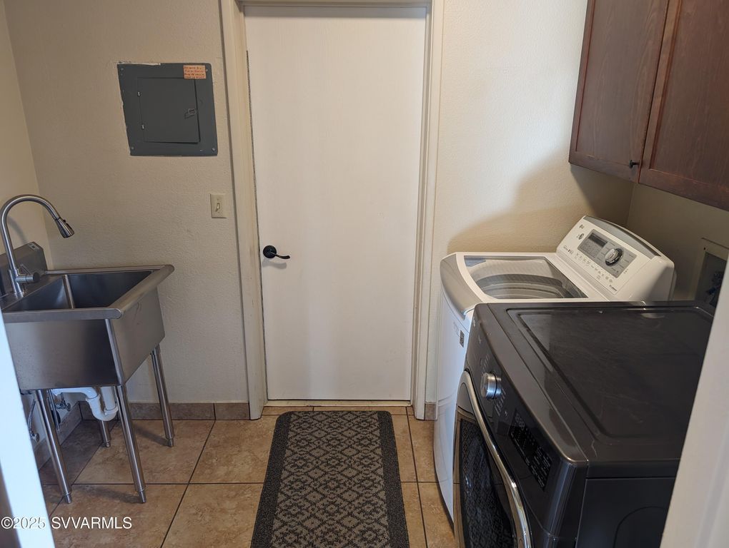 Image 42 of property listing at 15 MISSION Circle, Sedona, AZ 86336