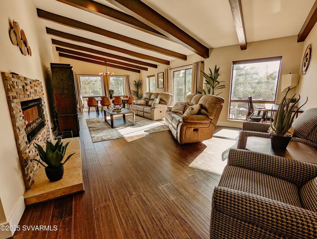 Image 7 of property listing at 15 MISSION Circle, Sedona, AZ 86336