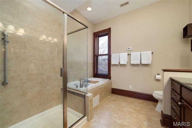 3219 Iowa Avenue, St Louis, MO 63118