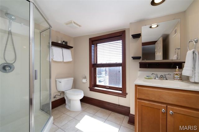 3219 Iowa Avenue, St Louis, MO 63118