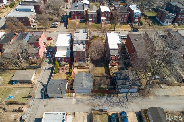 3219 Iowa Avenue, St Louis, MO 63118