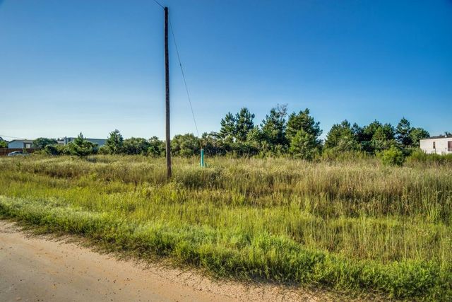 61 Road 5118, Cleveland, TX 77327
