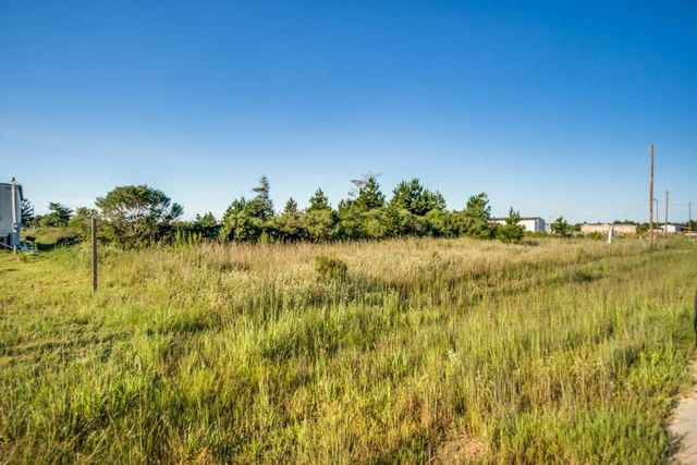 61 Road 5118, Cleveland, TX 77327