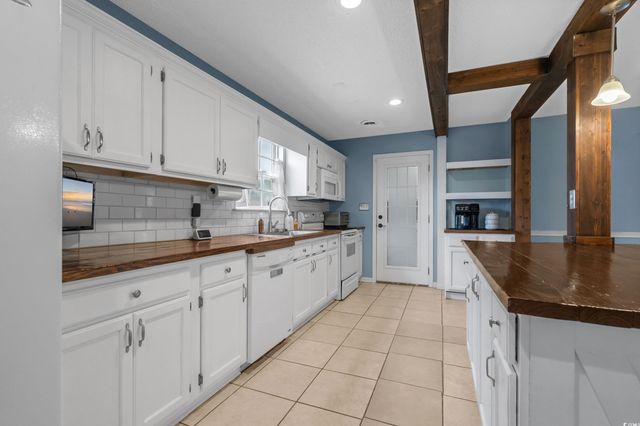 2440 Morlynn Dr., Myrtle Beach, SC 29577