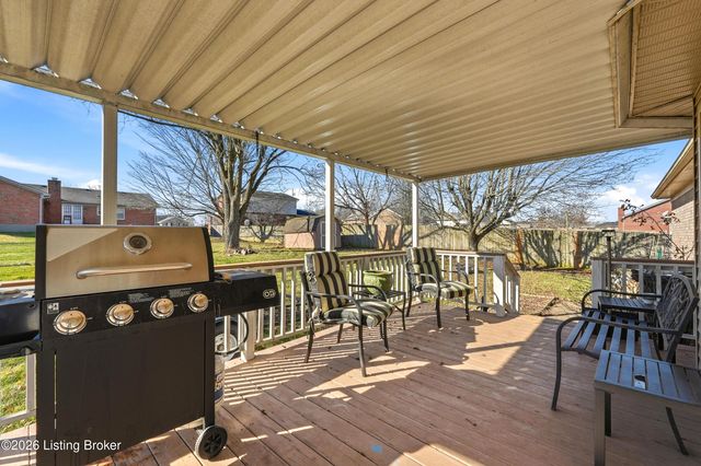 340 Jasper Ln, Mt Washington, KY 40047