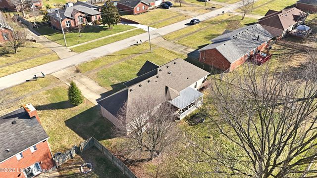 340 Jasper Ln, Mt Washington, KY 40047